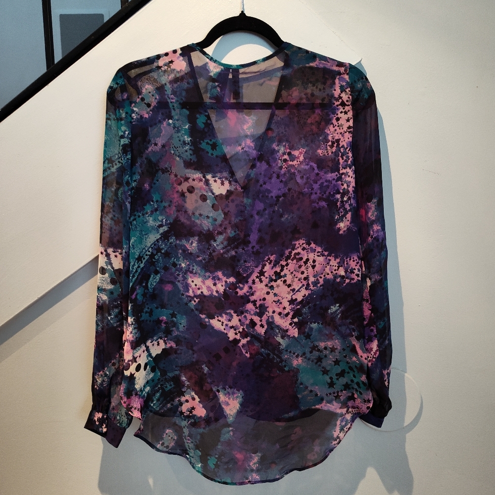 Bisou Bisou Purple Blue Graphic Long Sleeve Blouse